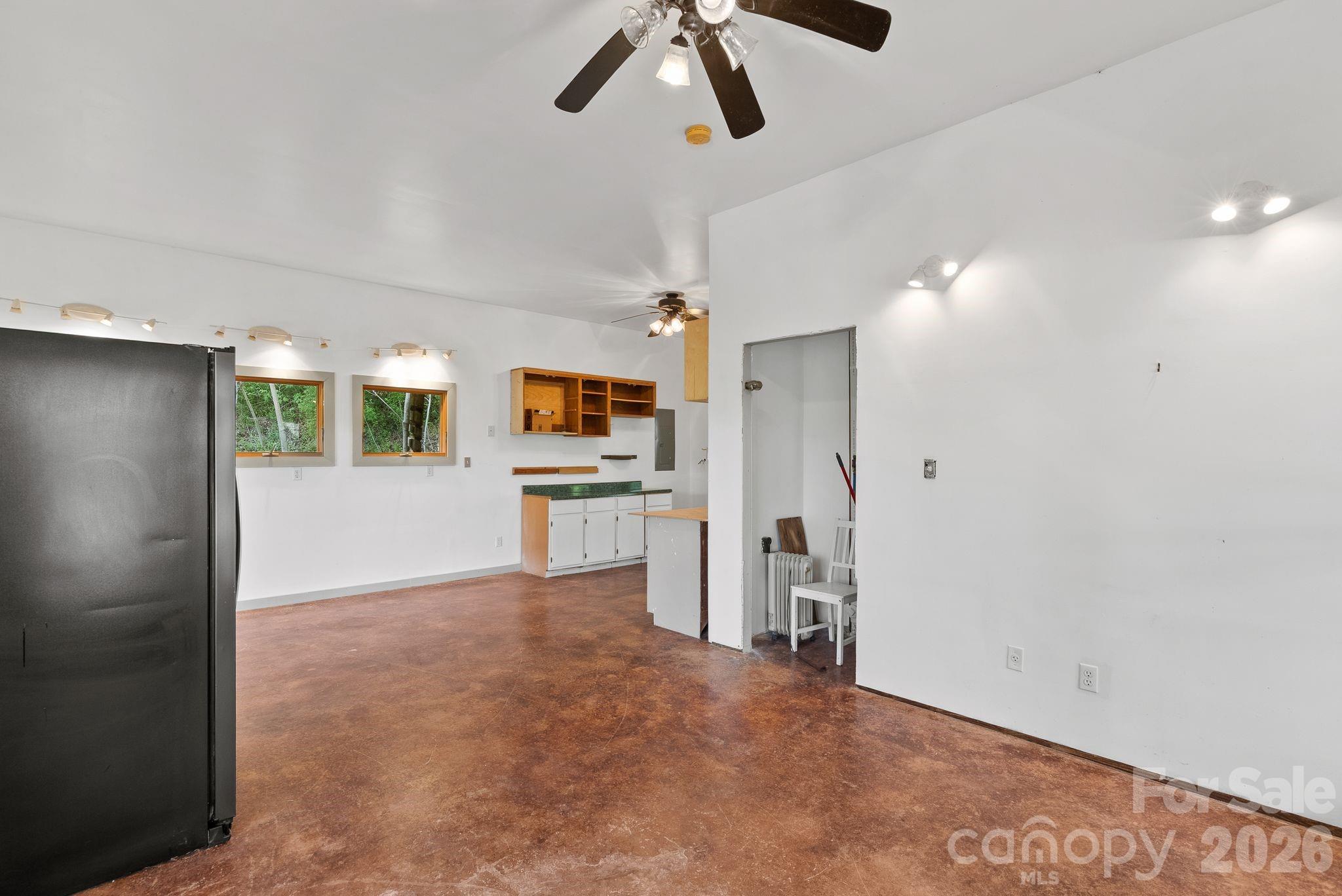 310 Burr Ridge Marshall, NC 28753 - Photo 41 of 46