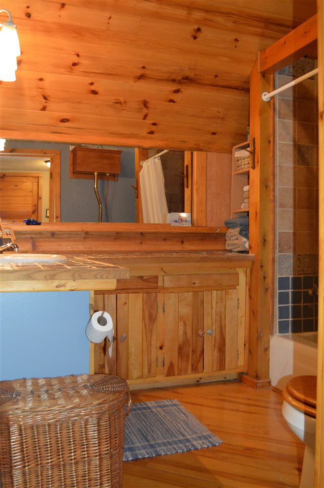 2008 East Ruthardt Road Traverse City, MI 49684 - Photo 23 of 53 1820962-22.JPG