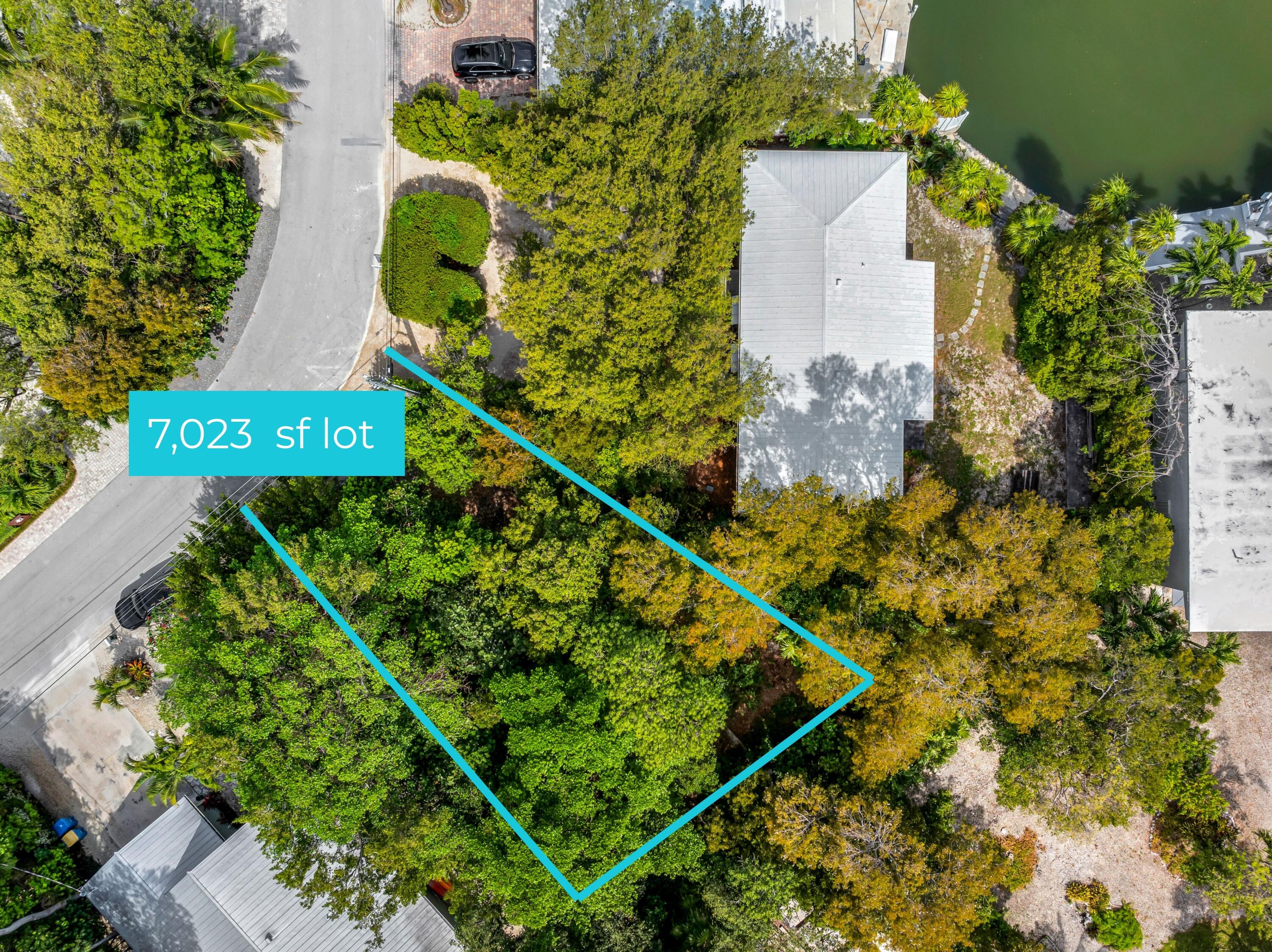 Apache Street Tavernier, FL 33070 - Photo 2 of 8 an aerial view of swimming pool