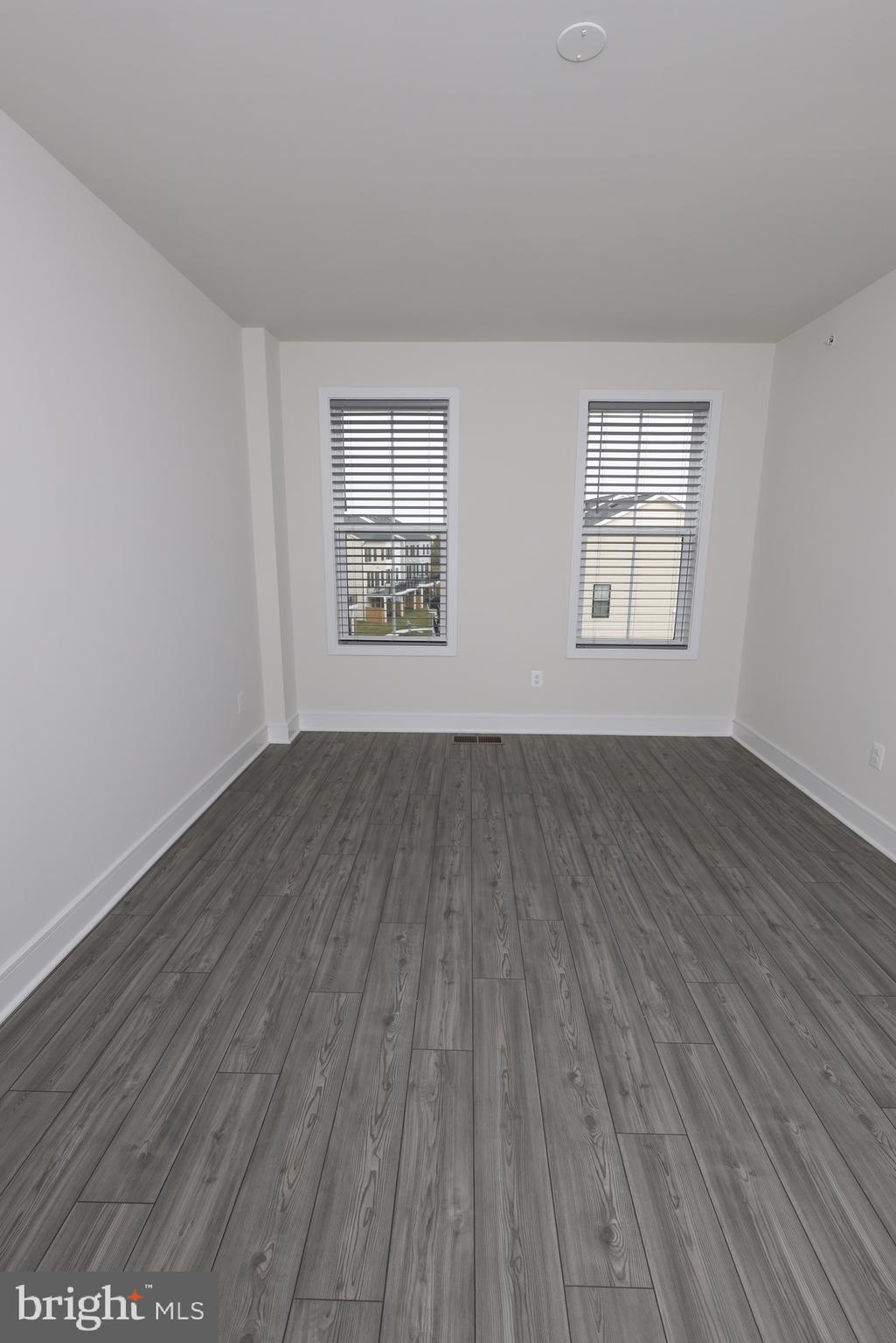 43218 Farringdon Square Ashburn, VA 20148 - Photo 29 of 52