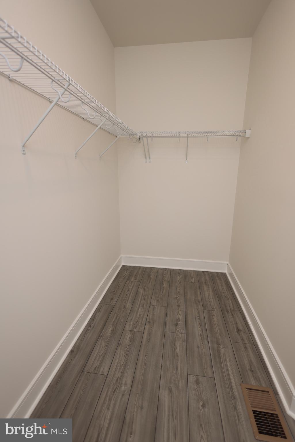 43218 Farringdon Square Ashburn, VA 20148 - Photo 36 of 52