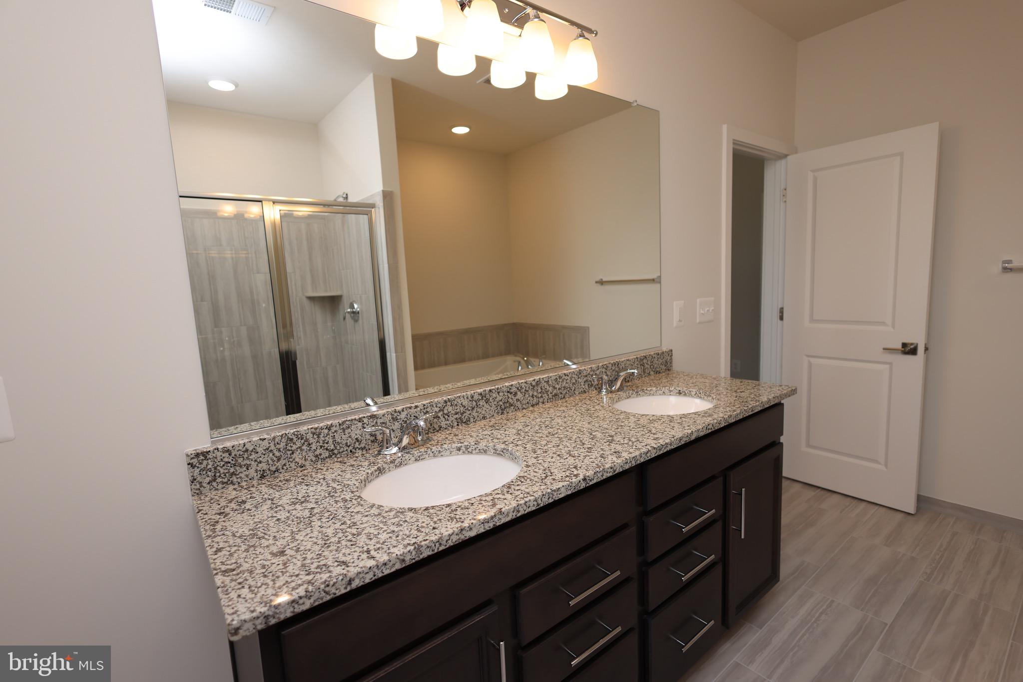 43218 Farringdon Square Ashburn, VA 20148 - Photo 48 of 52