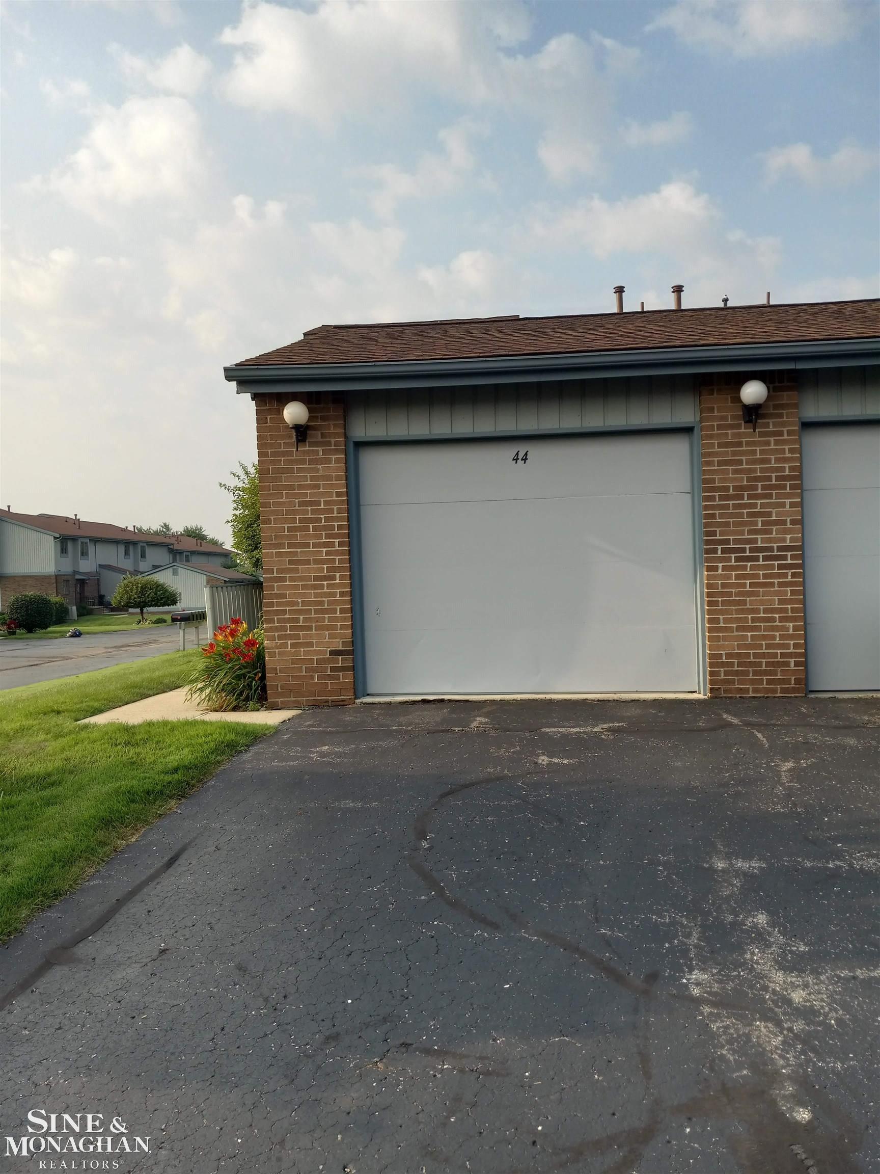 1715 River Road, Unit 44 St. Clair, MI 48079 - Photo 32 of 43