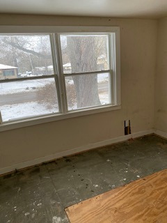 3213 Gideon Avenue Zion, IL 60099 - Photo 12 of 15 a view of empty room with window