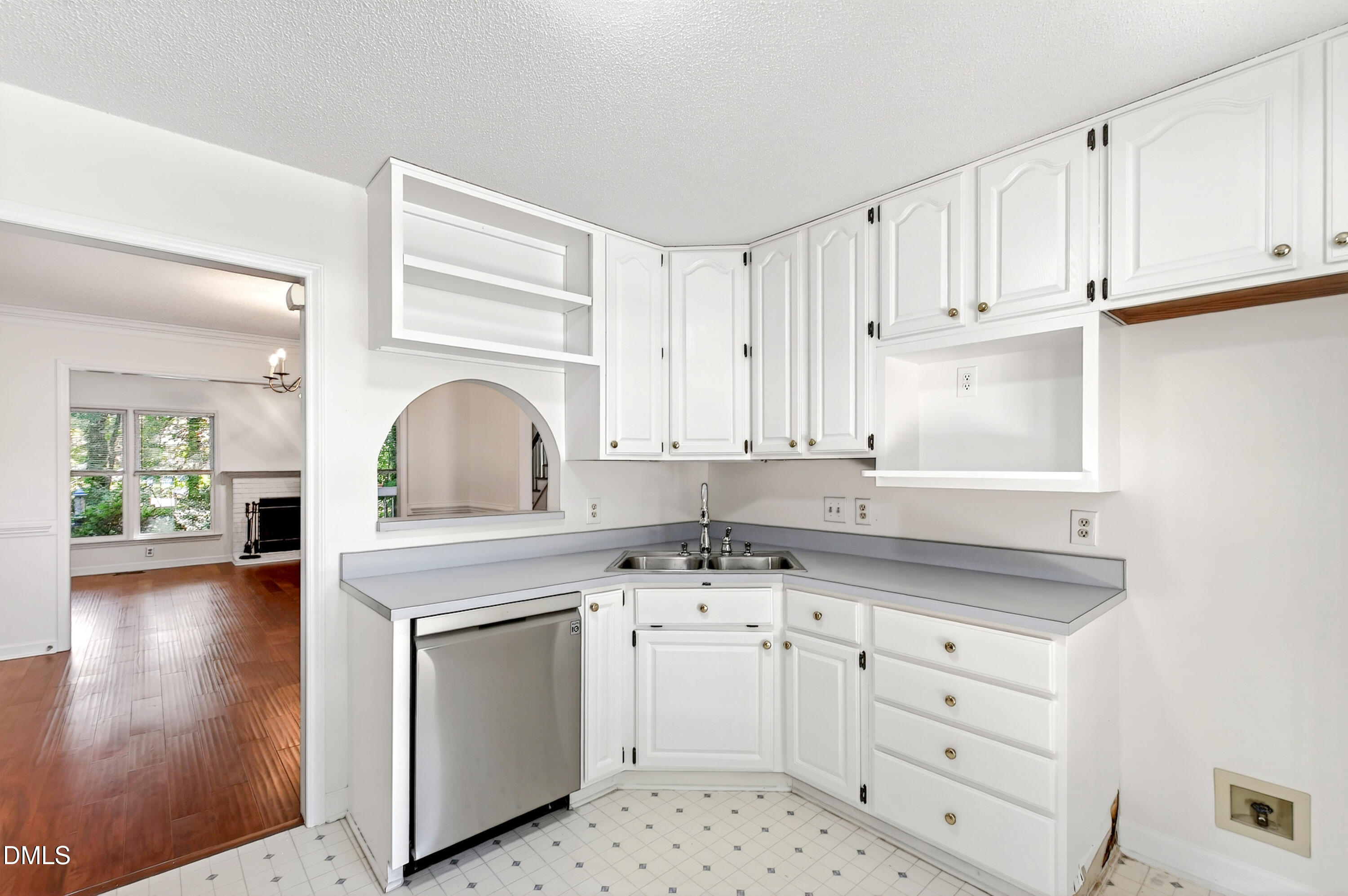 4305 Dinwiddie Court Raleigh, NC 27604 - Photo 11 of 40