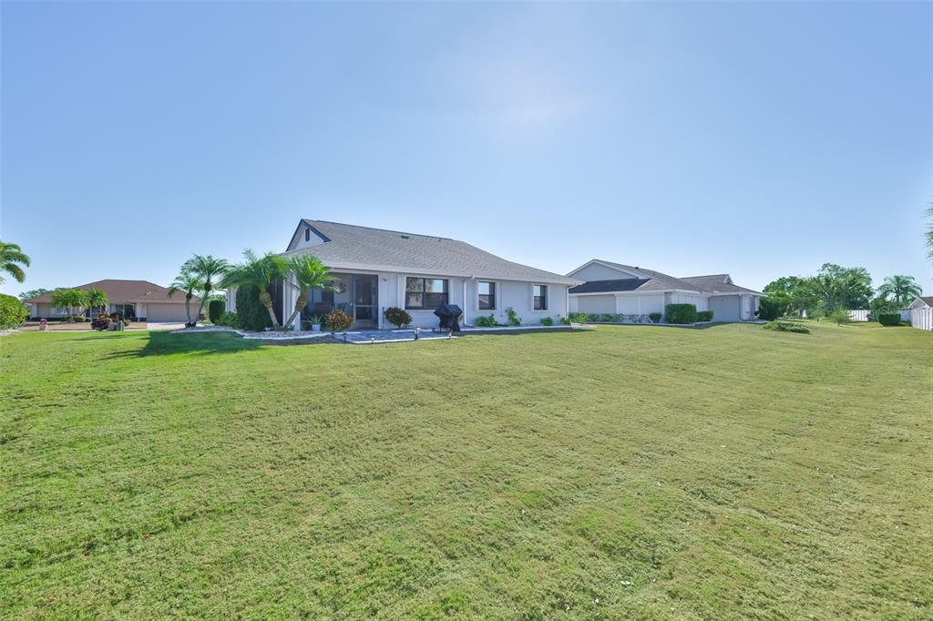 1806 Wedge Court Sun City Center, FL 33573 - Photo 40 of 53