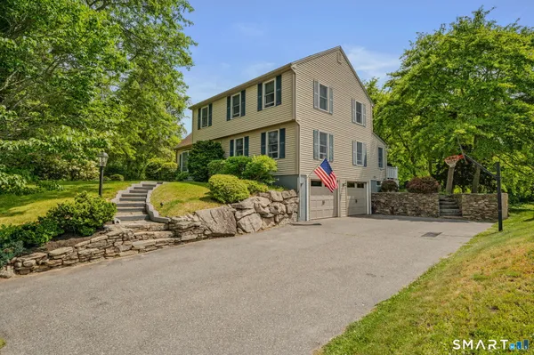 $799,900 | 66 Clipper Court, Groton, CT 06355