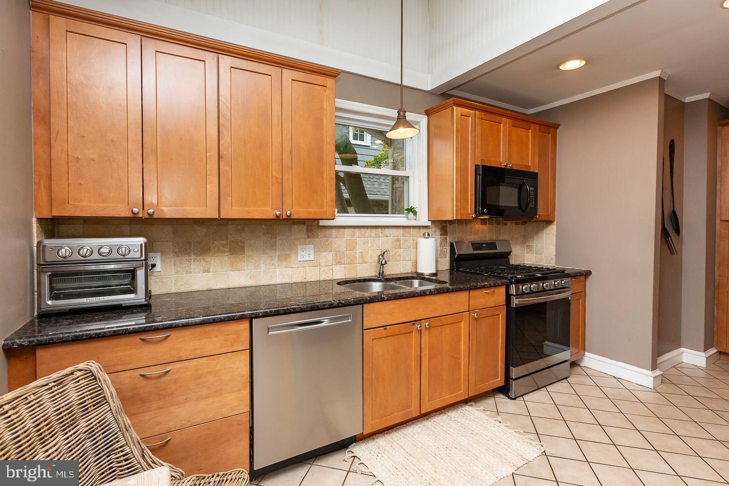 106 South Manoa Road Havertown, PA 19083 - Photo 13 of 40