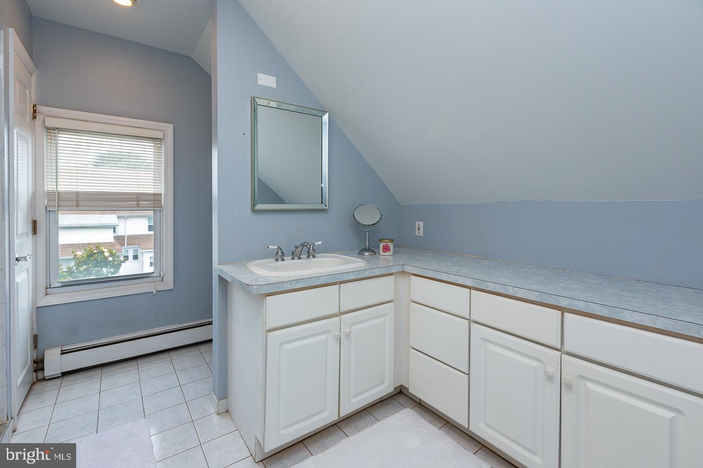 106 South Manoa Road Havertown, PA 19083 - Photo 27 of 40
