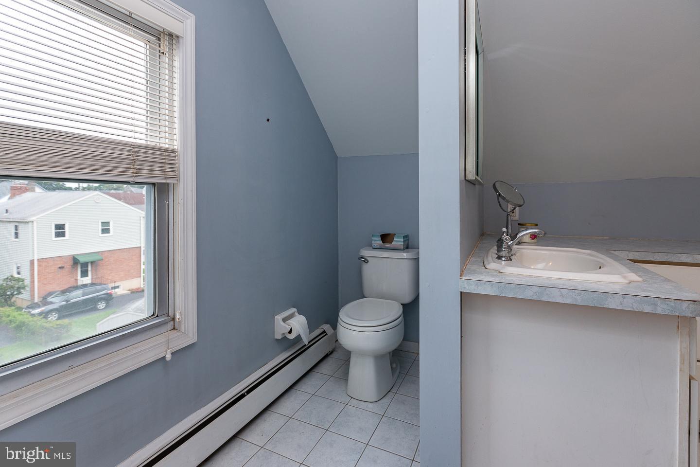 106 South Manoa Road Havertown, PA 19083 - Photo 29 of 40