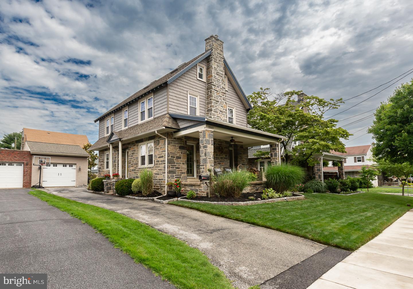 106 South Manoa Road Havertown, PA 19083 - Photo 3 of 40