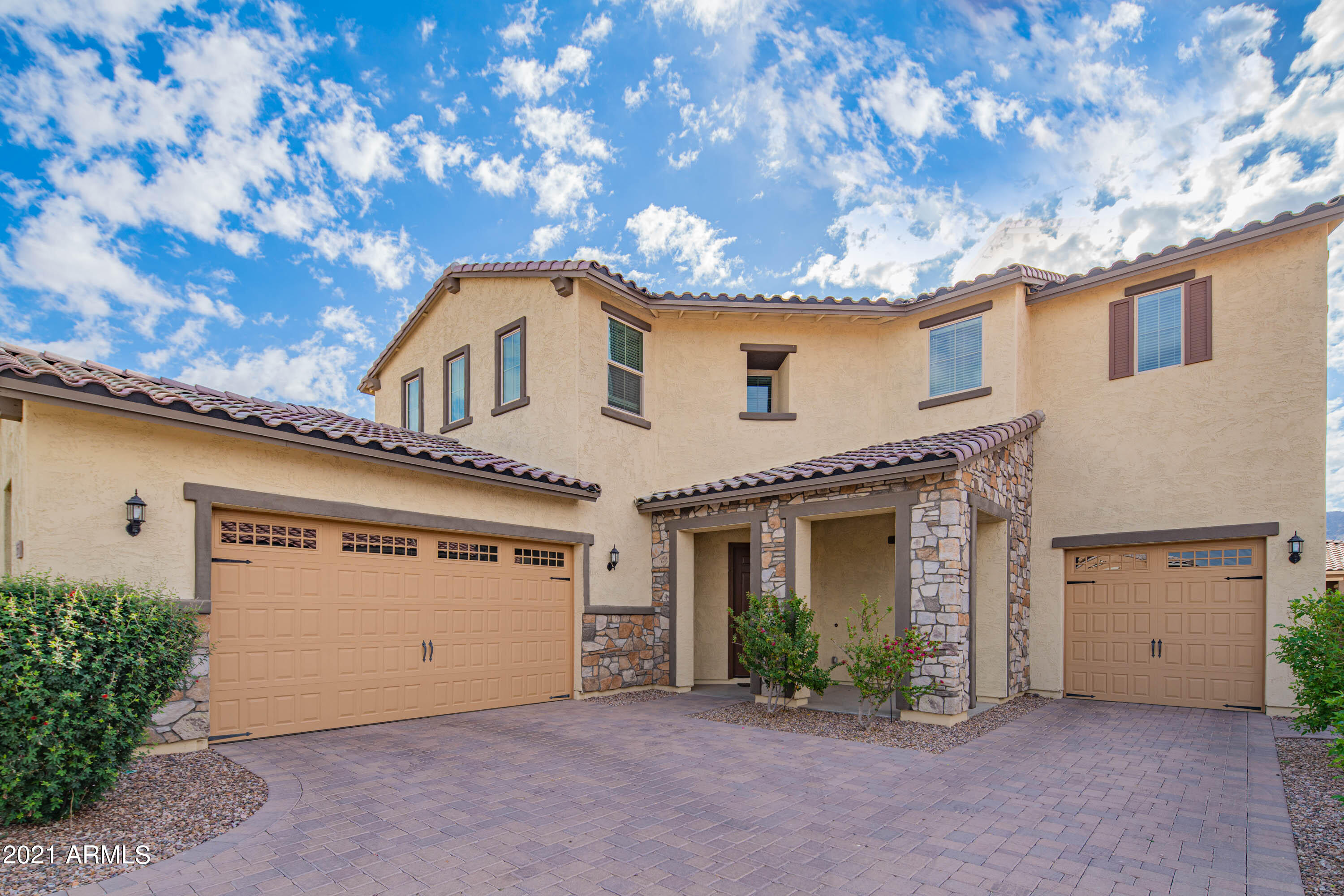 2655 East Stacey Road Gilbert, AZ 85298 - Photo 2 of 70 3 Car Garage & Front Porch