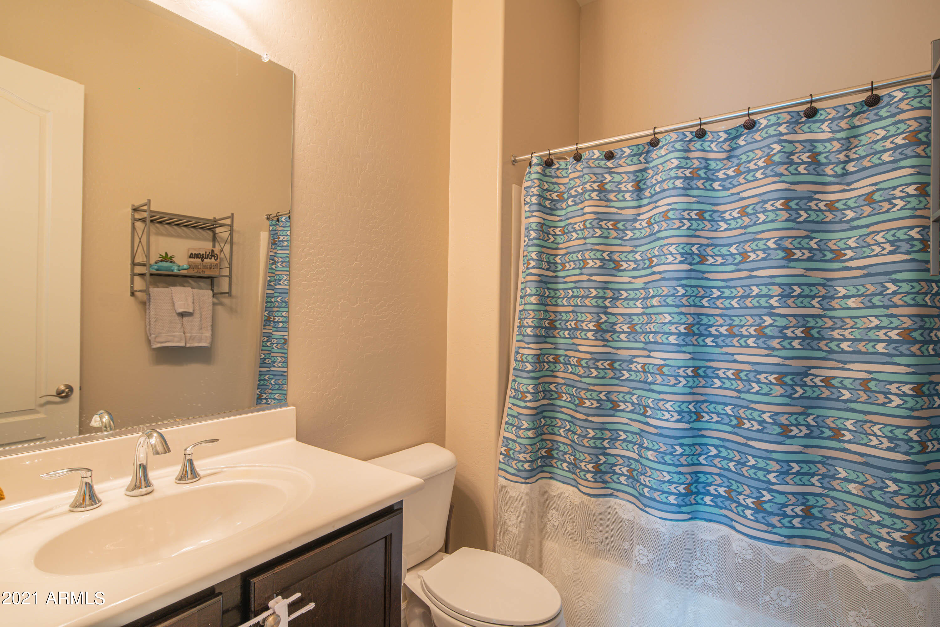 2655 East Stacey Road Gilbert, AZ 85298 - Photo 26 of 70 Full Downstairs Bathroom