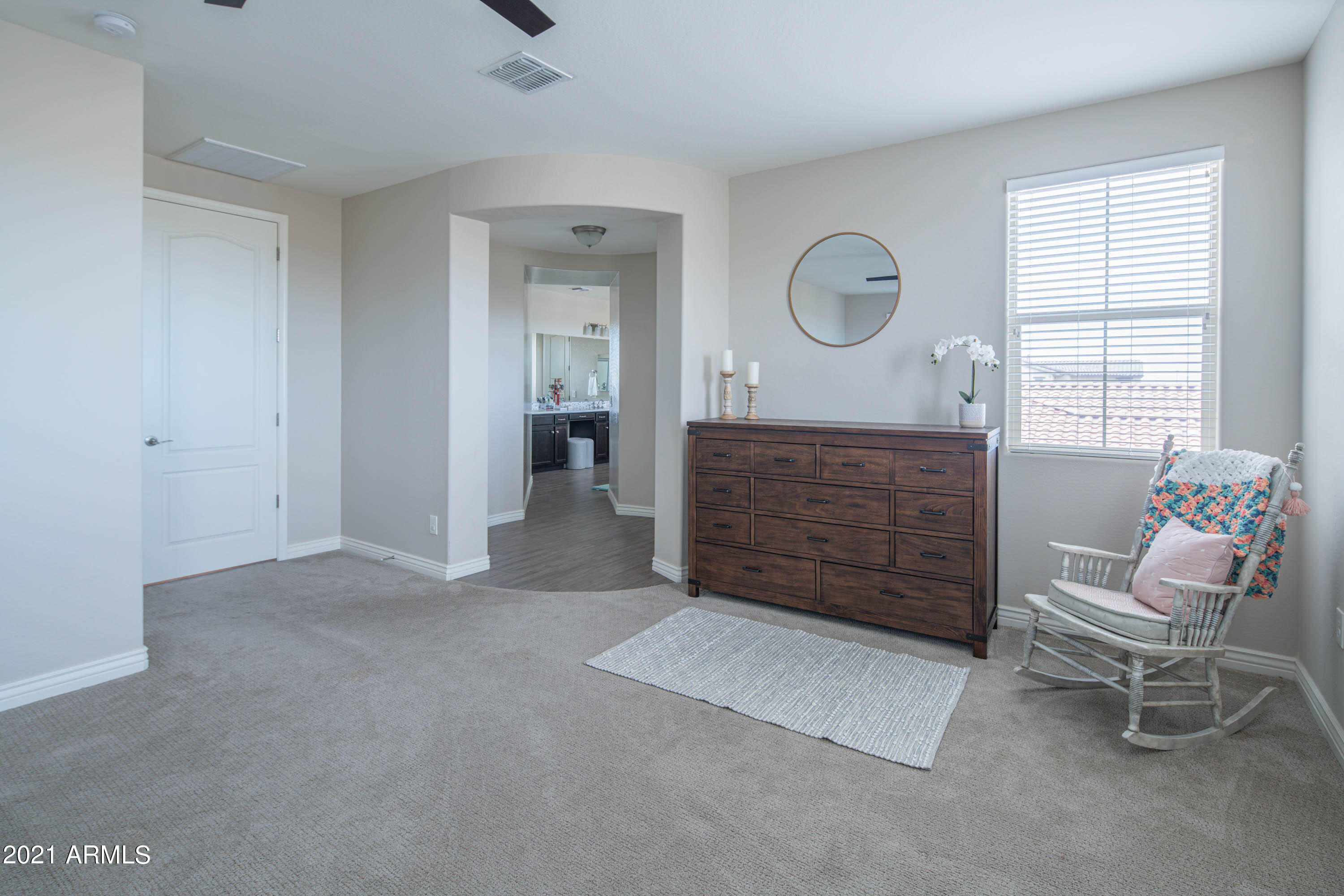 2655 East Stacey Road Gilbert, AZ 85298 - Photo 32 of 70 Soothing Neutral Color Palette in Master