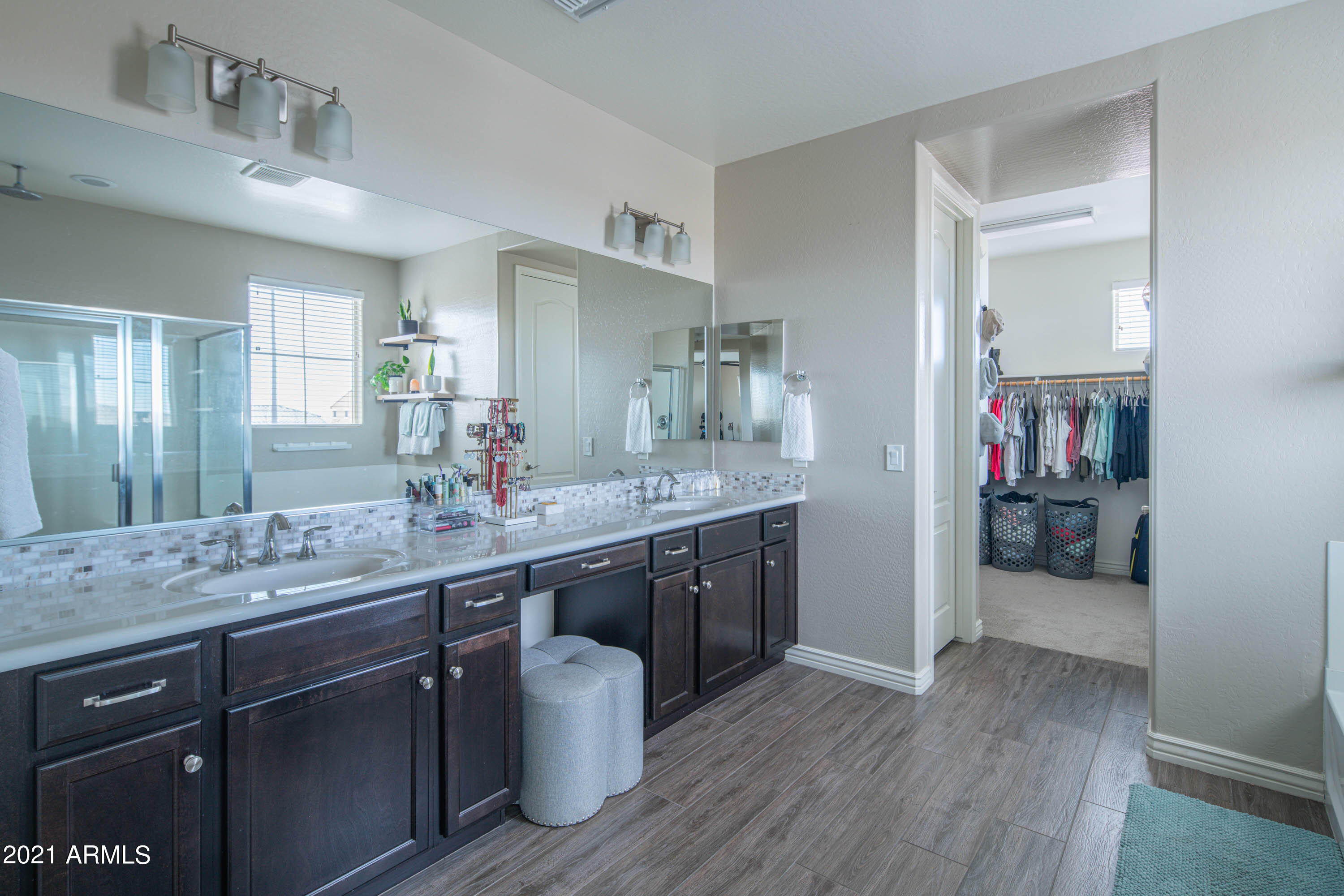 2655 East Stacey Road Gilbert, AZ 85298 - Photo 34 of 70 Dual Vanities & Custom Backsplash