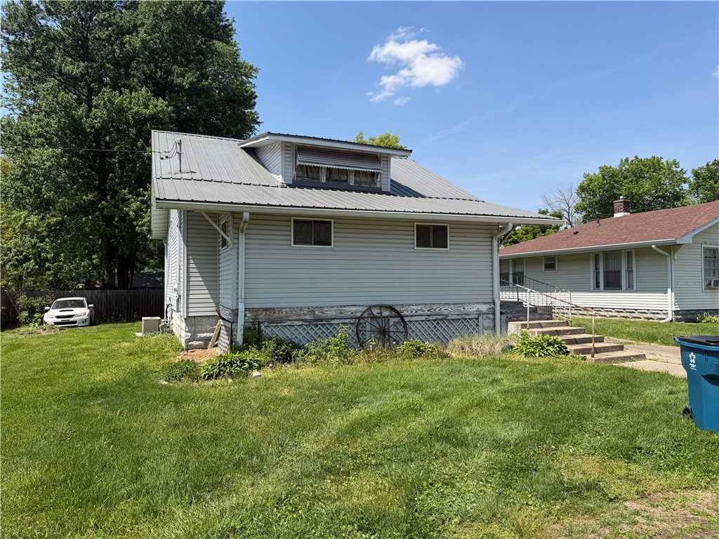 203 South Reed Street Robinson, IL 62454 - Photo 2 of 42