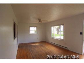 106 Westgate Road Verona, VA 24482 - Photo 3 of 13 Gallery Image 3