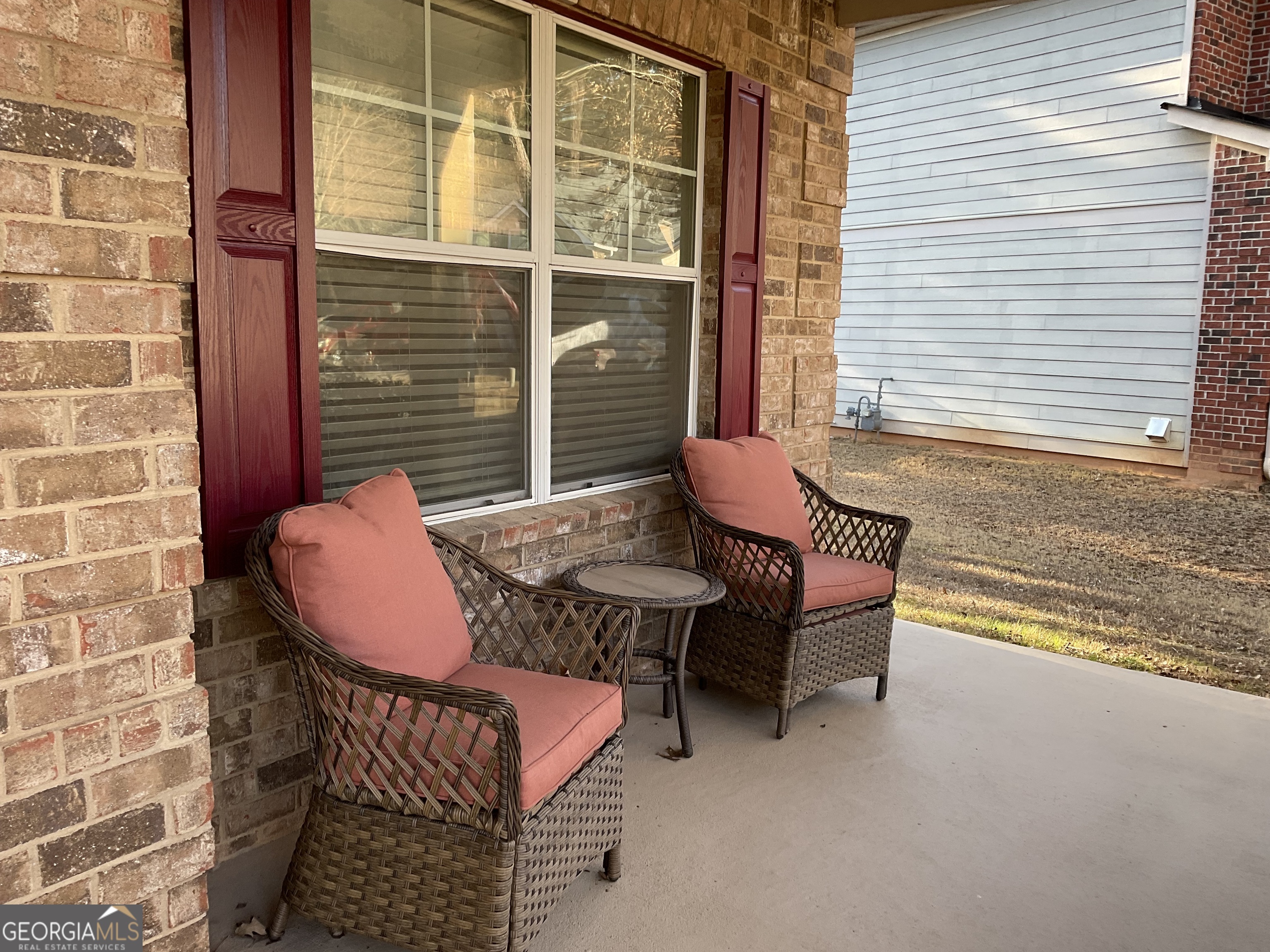 5 Granada Court Newnan, GA 30263 - Photo 2 of 7