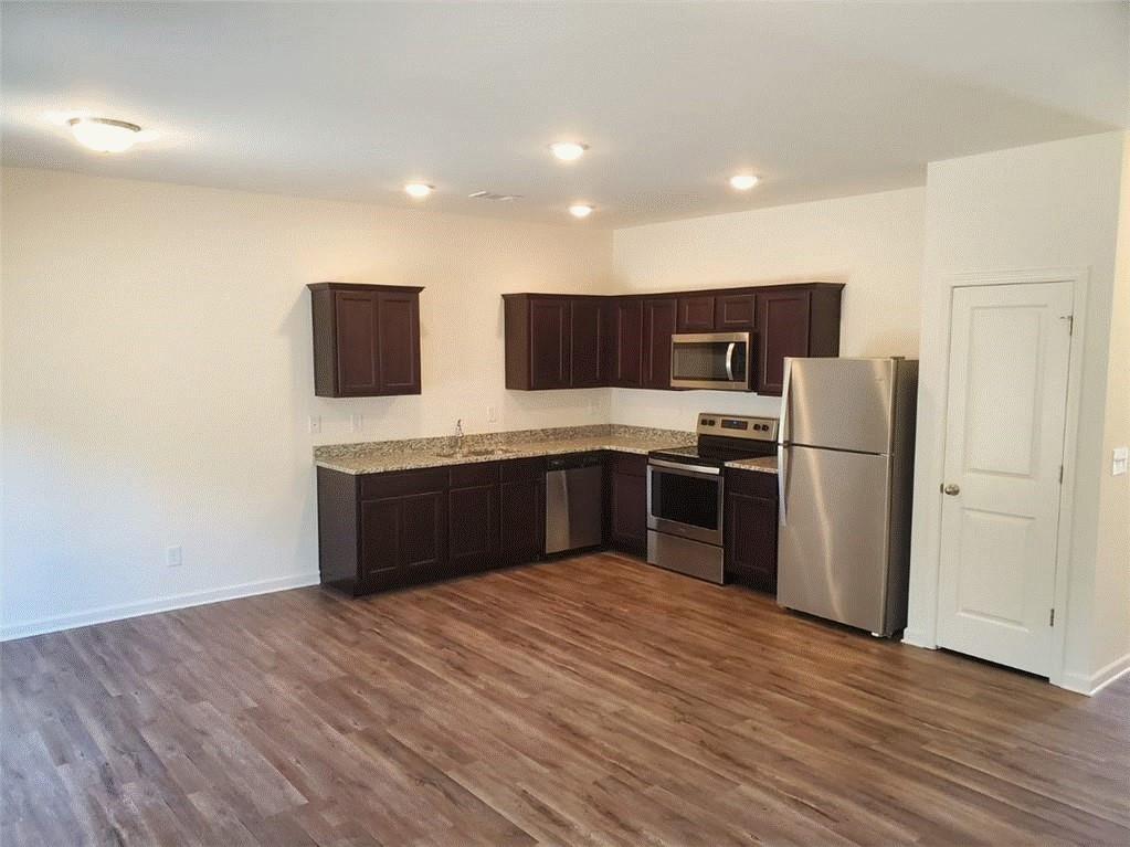 3063 Tarian Way Decatur, GA 30034 - Photo 5 of 22 Gallery Image 5