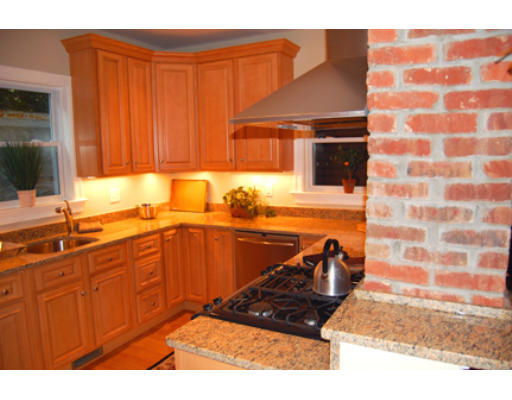 258 Upland Road, Unit 3 Cambridge, MA 02140 - Photo 4 of 11