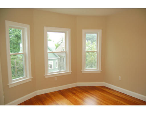 258 Upland Road, Unit 3 Cambridge, MA 02140 - Photo 8 of 11