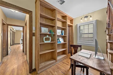 $1,599,000 | 118 Glendora Avenue, Long Beach, CA 90803