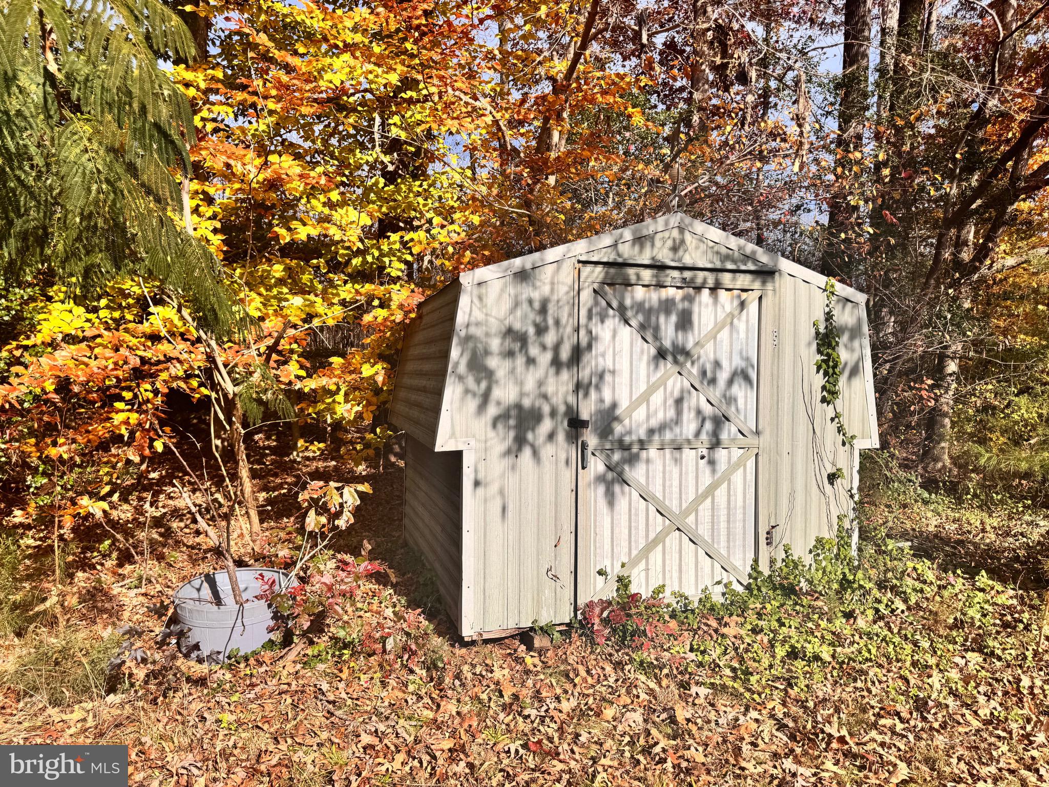 432 Little River Farms Road Bumpass, VA 23024 - Photo 16 of 17 a view of wooden fence