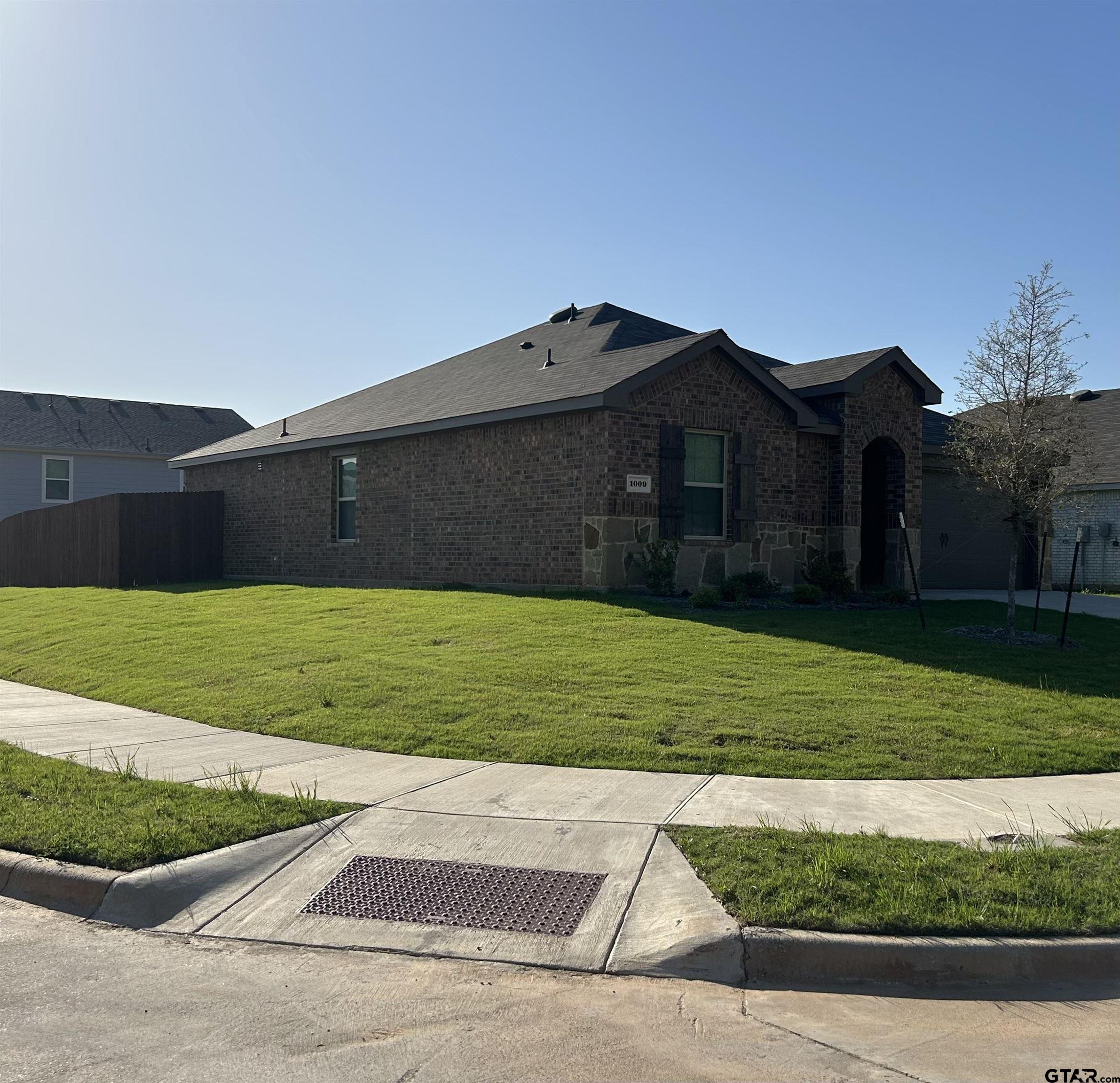 1009 N River Chandler, TX 75758 - Photo 34 of 35