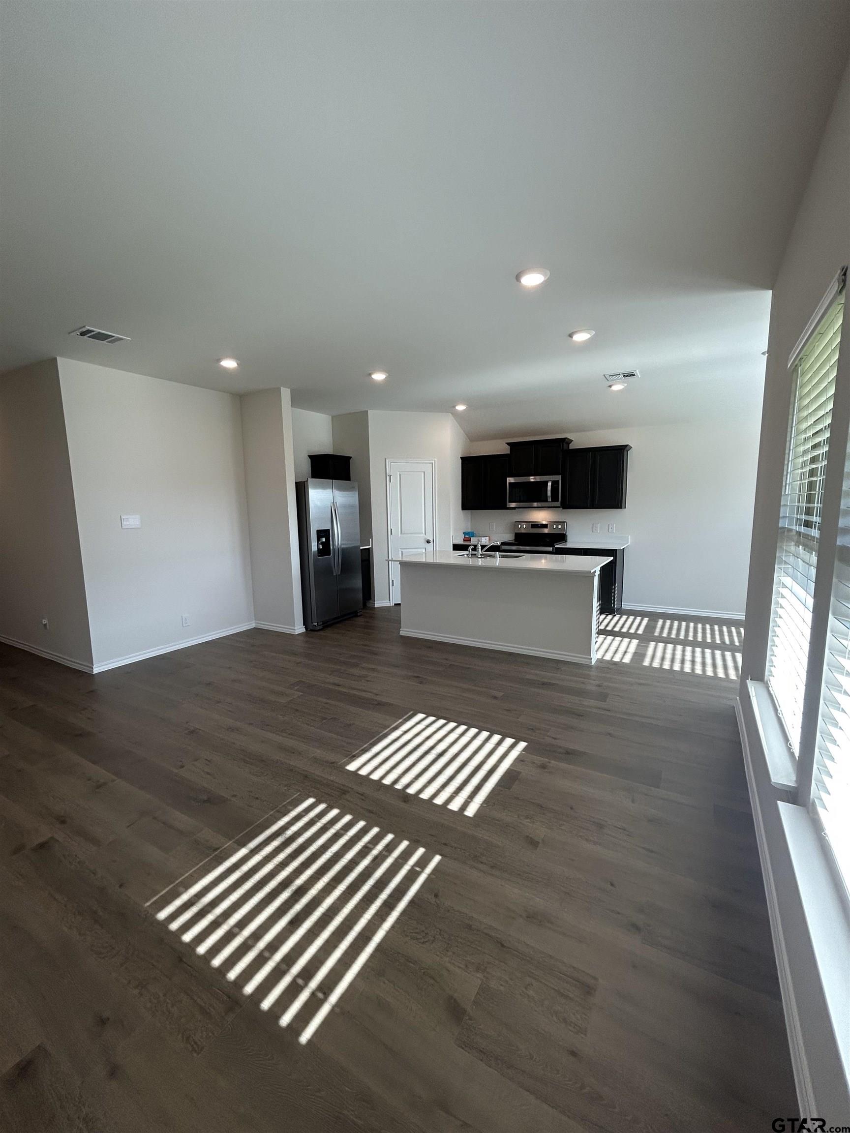 1009 N River Chandler, TX 75758 - Photo 4 of 35