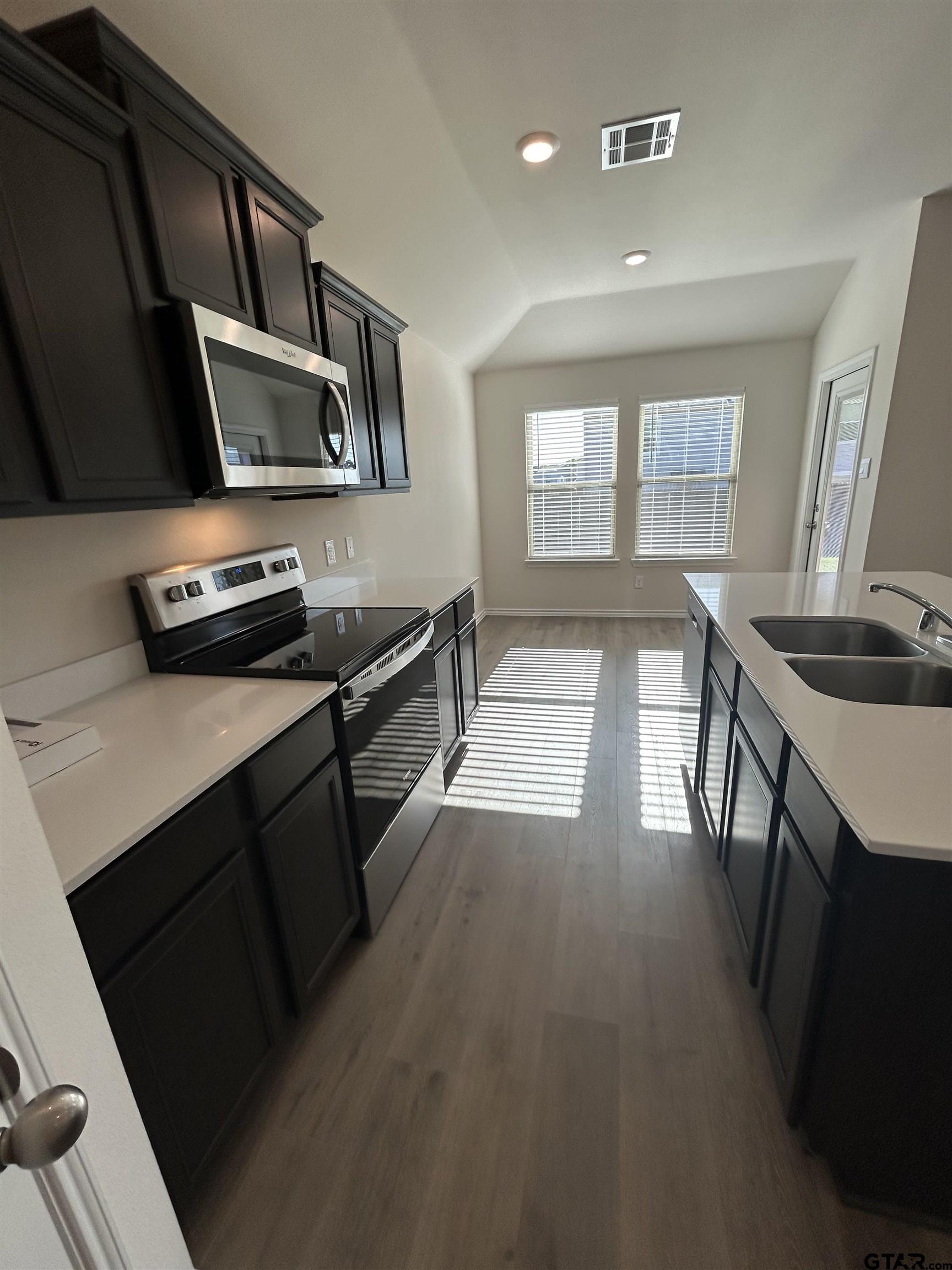 1009 N River Chandler, TX 75758 - Photo 5 of 35