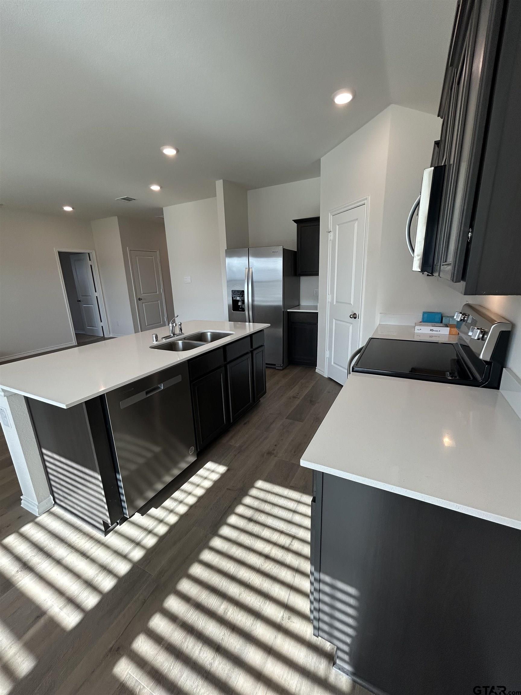 1009 N River Chandler, TX 75758 - Photo 6 of 35