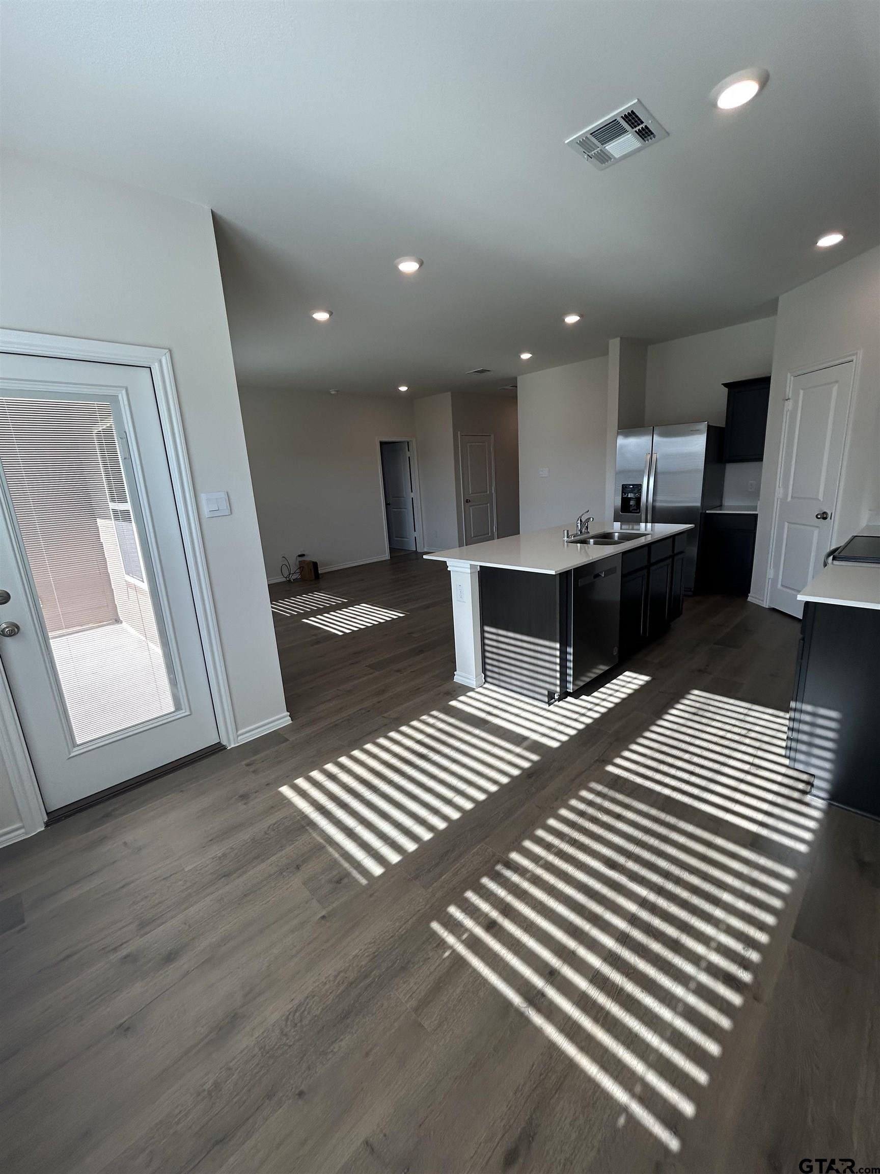 1009 N River Chandler, TX 75758 - Photo 8 of 35