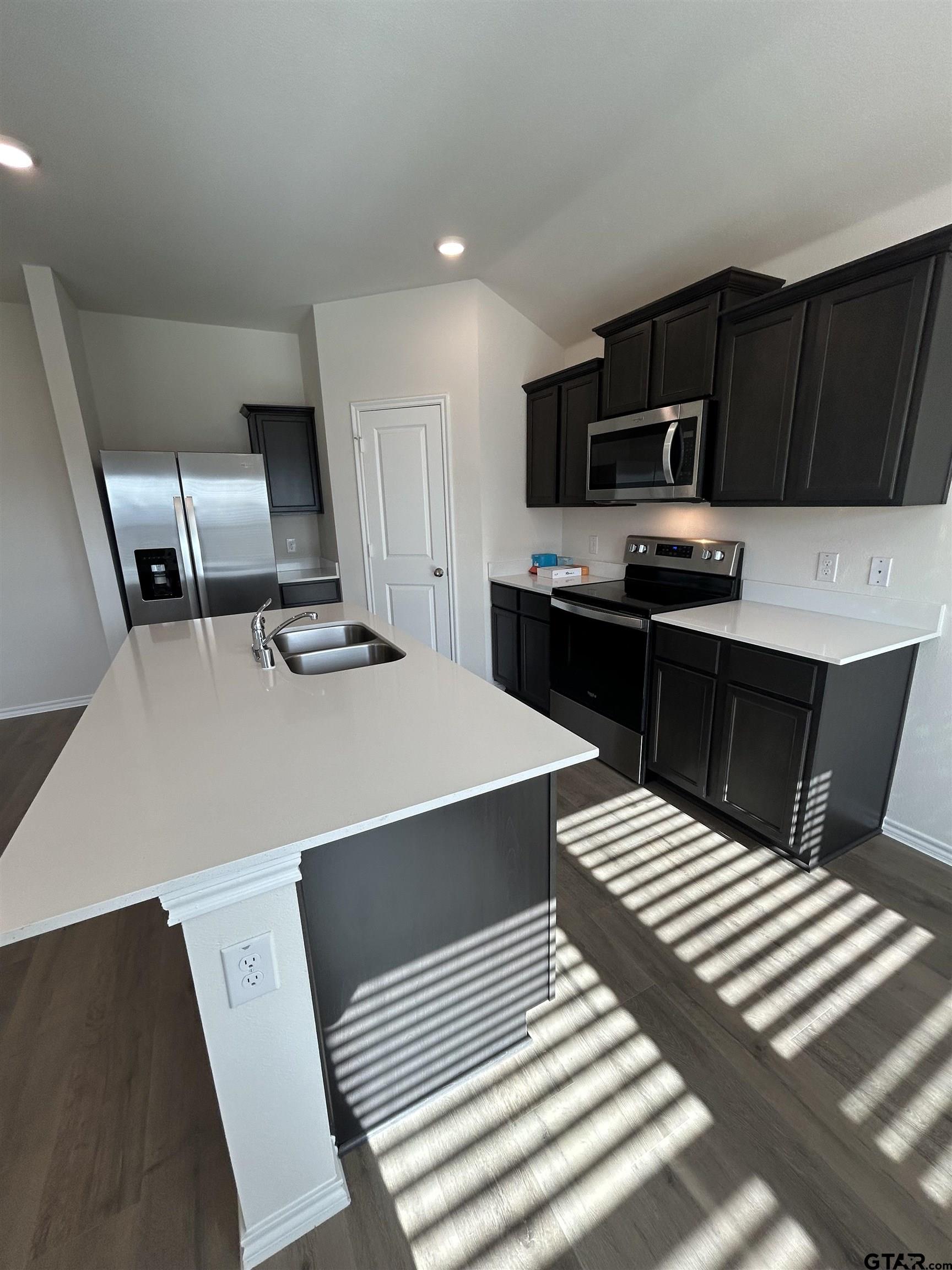 1009 N River Chandler, TX 75758 - Photo 9 of 35