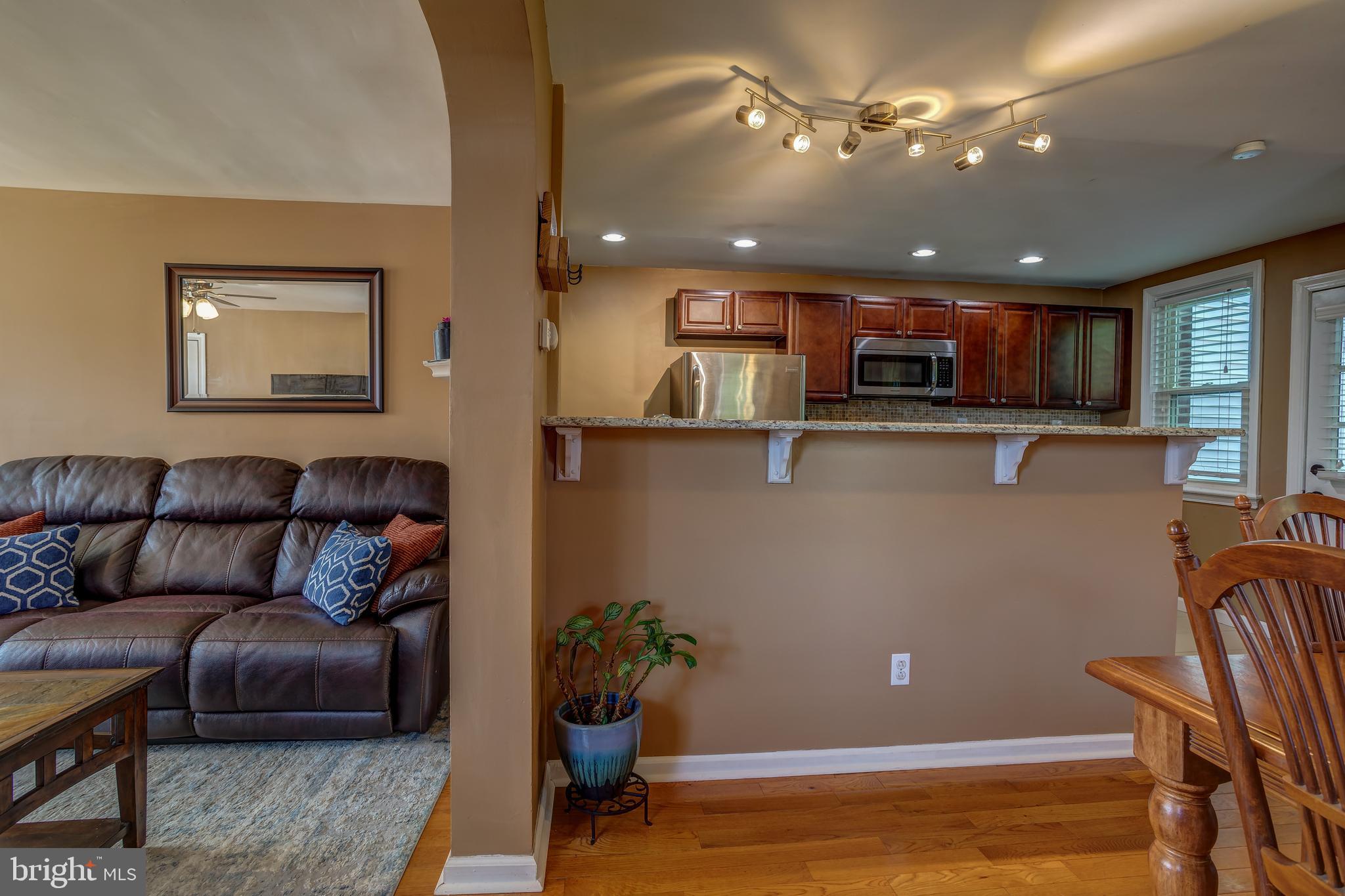 811 Colwell Road Swarthmore, PA 19081 - Photo 8 of 38