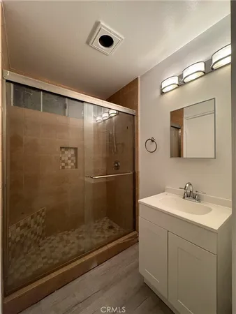 $3,995 | 19351 Strathern Street, Reseda, CA 91335