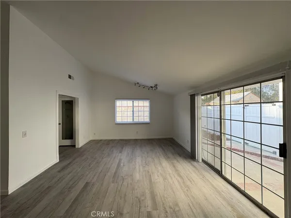 $3,995 | 19351 Strathern Street, Reseda, CA 91335