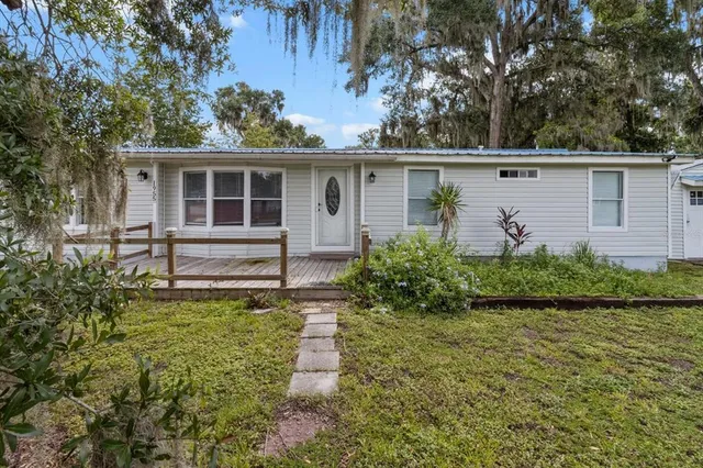 $195,000 | 1955 Cr 439c Lake, Lake Panasoffkee, FL 33538
