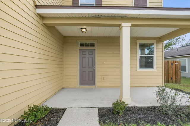 $325,000 | 3252 Canyon Falls Drive, Green Cove Springs, FL 32043