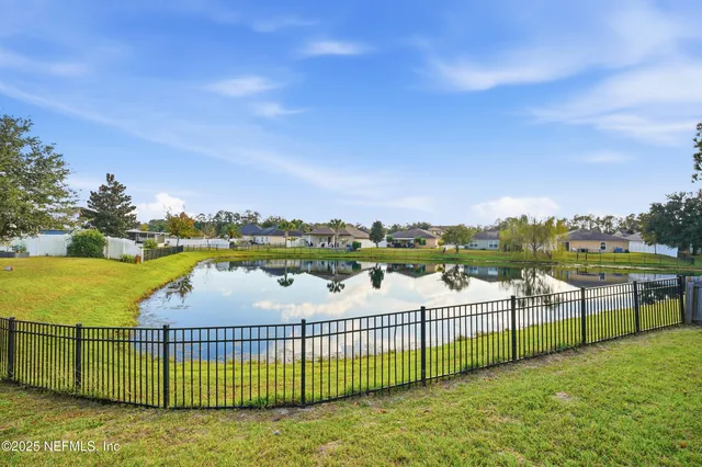 $325,000 | 3252 Canyon Falls Drive, Green Cove Springs, FL 32043