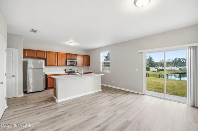 $325,000 | 3252 Canyon Falls Drive, Green Cove Springs, FL 32043