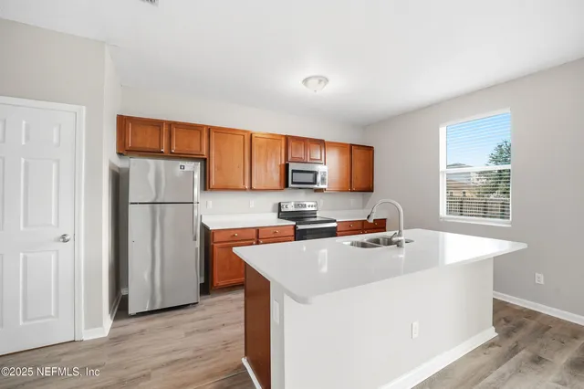 $325,000 | 3252 Canyon Falls Drive, Green Cove Springs, FL 32043