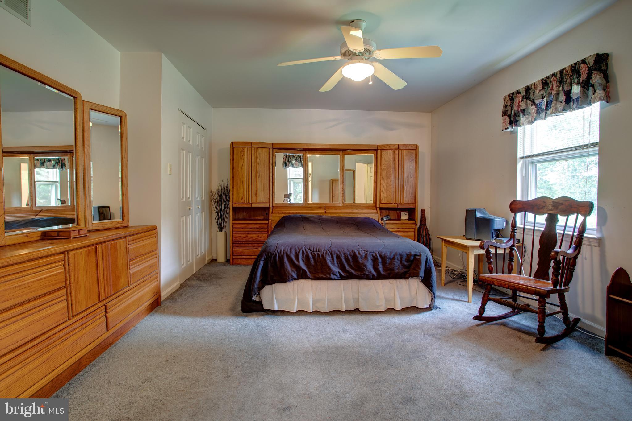 1704 Larkin Road Upper Chichester, PA 19061 - Photo 18 of 36 Gallery Image 18