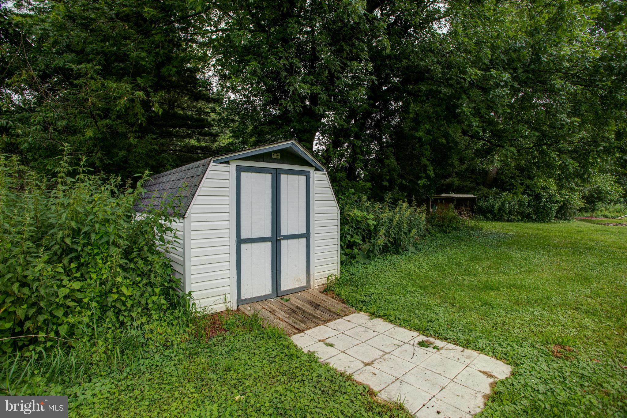 1704 Larkin Road Upper Chichester, PA 19061 - Photo 32 of 36 Gallery Image 32
