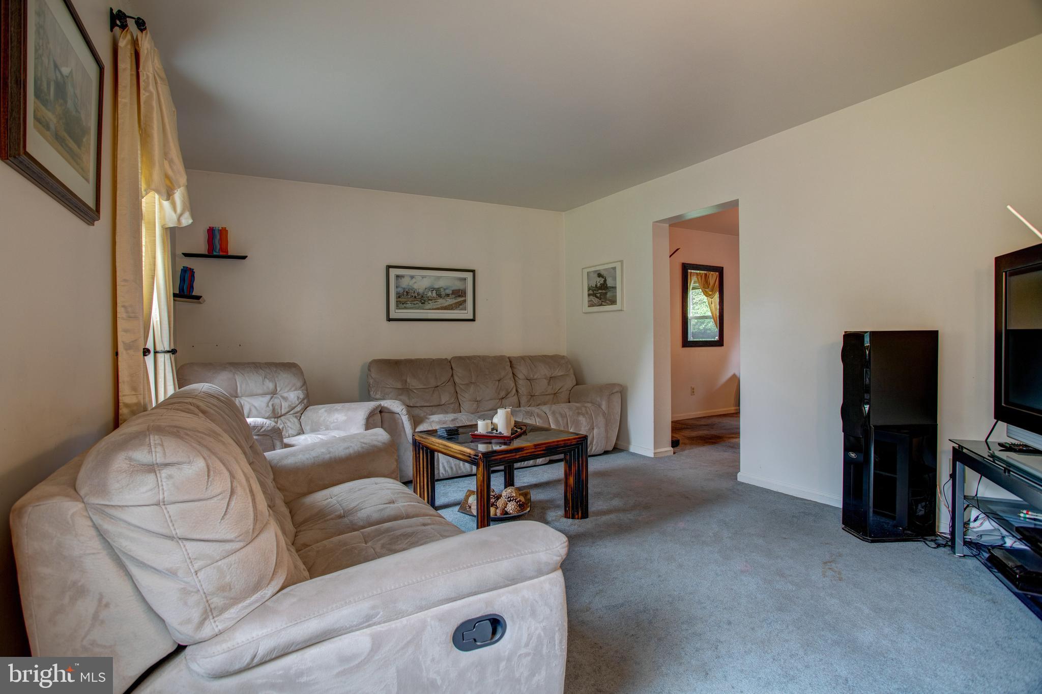 1704 Larkin Road Upper Chichester, PA 19061 - Photo 7 of 36 Gallery Image 7