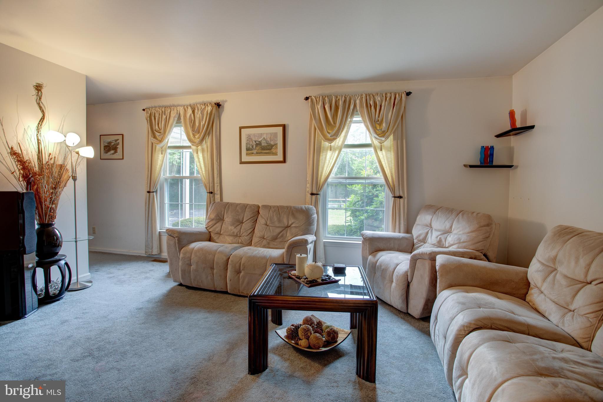 1704 Larkin Road Upper Chichester, PA 19061 - Photo 8 of 36 Gallery Image 8
