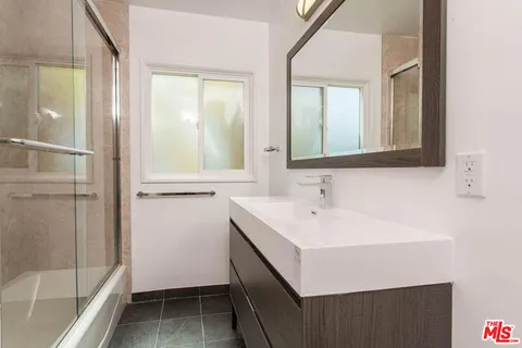 $3,950 | 1204 North Crescent Heights Boulevard, Unit 1, West Hollywood, CA 90046