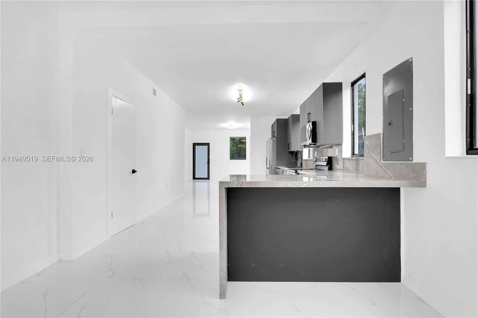 972 Southwest 44th Avenue Miami, FL 33134 - Photo 13 of 53