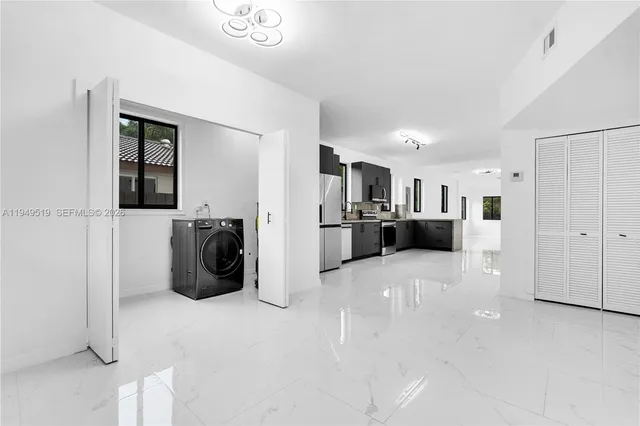 $1,199,000 | 972 Southwest 44th Avenue, Miami, FL 33134