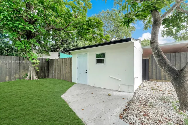 $1,199,000 | 972 Southwest 44th Avenue, Miami, FL 33134