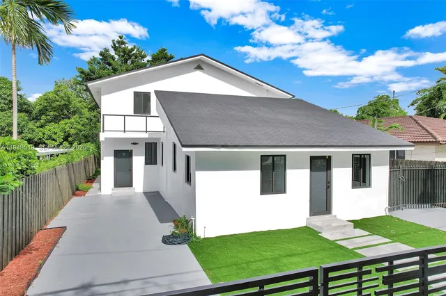 $1,199,000 | 972 Southwest 44th Avenue, Miami, FL 33134